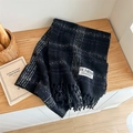Dunkelvioletter und schwarzer Karo-Schal mit langen Fransen und Vintage-Webetikett - Schwarz Lila