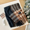 Classic houndstooth checkered scarf with tassels in black and brown cashmere-like fabric - 68x196cm / Navy Blue