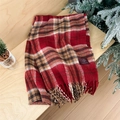 Klassischer roter Karo-Schal mit Quasten in weicher Wolloptik für Weihnachten - Rot