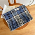 Sciarpa scozzese morbida blu e grigia con eleganti frange e dettagli di nappe - 200*70cm (Oltre 175cm) / Blu