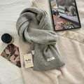 Sciarpa in maglia 100% lana australiana grigio scuro con trama a coste per l'inverno - 170x23cm / Grigio chiaro