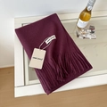 Weicher burgunderroter Wollschal mit klassischen Fransen und gewebtem Wolllabel - 175cm+ / Bordeaux