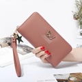 Cartera larga rosa con cremallera y adorno de mariposa hueca en metal dorado - Rosa empolvado