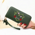 Cartera larga verde bosque con bordado de corazón y rosas con cremallera y correa - Verde