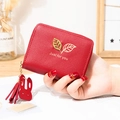 Mini portefeuille rouge en simili cuir avec feuilles dorées et breloque lapin - Rouge