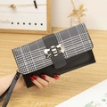 Long portefeuille à carreaux pied-de-poule noir avec boucle argentée et dragonne - Noir