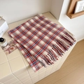 Écharpe à carreaux vintage rouge et beige avec franges et texture laineuse douce - Fines Rayures Carreaux - Beige
