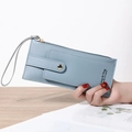 Elegantes hellblaues langes Damenportemonnaie mit Handschlaufe und Goldreißverschluss - Blau