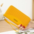 Portafoglio lungo giallo in pelle PU intrecciata con cinturino e zip dorata - Giallo