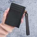 Porte-cartes fin en cuir noir avec plusieurs fentes, fermeture éclair et dragonne - Noir