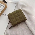 Petit portefeuille carré vert olive matelassé à carreaux avec fermeture éclair - Vert