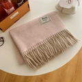 Écharpe en tricot rose pâle avec pompons avoine et texture côtelée haut de gamme - Rose Tendre