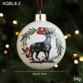 Pallina di Natale bianca opaca da 8 cm con silhouette di renna e ghirlanda festiva - Stile Renna Nera (AQBL8-2)