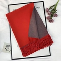 Two-tone cashmere-style scarf in red and purple featuring thick fringe details - Red and Grey