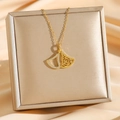 Elegante goldene Halskette mit Doppel-Fächeranhänger, Kristallen und Rosenmuster - Gold Doppeltes Ginkgo