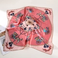 Rosa Seidenquadrat mit Vintage-Kutschenmuster und elegantem Satin-Finish - 53cmx53cm / Königliche Kutsche Rosa