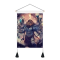 Dettaglio dell'arazzo Narasimha con asta in legno e nappe nere per decorazione - 35x50cm / Dio Leone Narasimha (Stile 3)