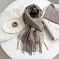 Two-tone coffee and beige cashmere-feel scarf with fringe and decorative label - Khaki