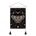 Dettaglio arazzo con farfalla, fasi lunari, asta in legno e nappe per decorazione - 35x50cm
