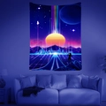 Detalle de tapiz vaporwave con montañas geométricas y puesta de sol cyber en una sala - Estilo 17