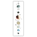 Détail de motifs de planètes et géométrie céleste sur tenture murale en peau de pêche - Style Galaxie Art Fluide Fond Blanc