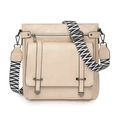 Detail der cremefarbenen Beuteltasche mit Zierriemen und gemustertem Web-Schultergurt - Gebrochenes Weiß