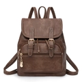 Sac à dos vintage en cuir PU marron avec rabat à boucle dorée et bretelles réglables - café