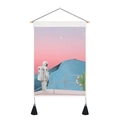 Detailaufnahme des Astronauten-Wandteppichs mit Holzstab und schwarzen Quasten - 35x50cm / Astronaut blickt in die Ferne (Stil-3)