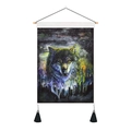 Wolf muurtapestrie met houten staaf en kwastjes tegen een sterrenhemel en stadsruïnes decor - 35x50cm / Sterrenhemel Wolfskop (Style-1)