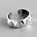 Anello aperto in argento sterling S925 con design geometrico a punte e finitura metallica - Aperto Regolabile / Stile a Rombo Geometrico (S-R633)