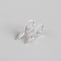 Elegante S925 zilveren oorringen met kegelvormige hangers bezet met fonkelende steen - Zilveren Geometrische Kegel Zirconia Hoop