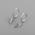 S925 sterling zilveren oorringen met wolfstand hanger en groene zirkoon stenen - Wolfstand Groene Zirkonia - Platina