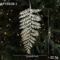 Funkelnder weißer Farnblatt-Weihnachtsbaumschmuck mit Silberglitzer und weißen Perlen - Weißer Zweig Stil A (APYX639-1)