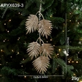 Ornement de sapin de Noël en feuille de fougère dorée avec paillettes et perles - Branche Dorée Style C (APYX639-3)