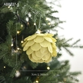 Adorno navideño de fieltro con forma de piña verde amarillento y cordón plateado - Bola de Pétalos Estilo A (ABB227-1)