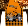 Detail van Halloween tafelloper met oranje kabouters en Happy Halloween belettering - 33*183cm / Oranje Kabouters (Patroon 7)