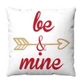 Kissenbezug aus weißem Kurzplüsch mit rotem Be & Mine Text und goldenem Herzpfeil - Kurzer Plüsch / "BE MINE" Schriftzug