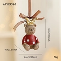 Handbeschilderd harsen beer kerstornament met gouden kroon en rode geruite trui - Kroon Beer