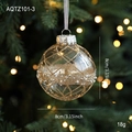 8cm transparente Weihnachtskugel mit Goldglitzer und Perlenbesatz am Weihnachtsbaum - Transparenter Ball Stil C