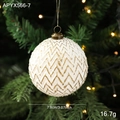7,8 cm weiße matte Weihnachtskugel mit goldenem Glitzermuster an festlichem Baum - 8CM Wellenmuster Hängekugel Stil C (APYX566-7)