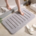Alfombra de baño absorbente gris estilo hotel con textura de rayas para ducha o tina - 40x60cm / Gris claro