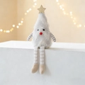 Detailweergave van creatieve kerstboomknuffel met lange benen en gouden sterversiering - Witte Kerstboom Pop Ornament