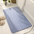 Alfombra de baño antideslizante azul claro absorbente con textura de rayas en mármol - Azul cielo