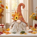 Herbstlicher Zwerg mit Sonnenblumenhut und Ahornblatt für Erntedank-Dekoration - LED Gnom Männlich (Gelber Hut)