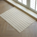 Tappeto beige minimalista a righe marroni, antiscivolo per ingresso o camera da letto - 45x70cm / Bianco Sporco