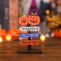 Decoración de madera de Halloween con calabazas y texto Trick or Treat sobre la base - Adorno de Madera de Doble Calabaza