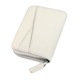 Dettaglio del portafoglio bianco in pelle martellata con cuciture fini e zip in metallo argento - Bianco Sporco