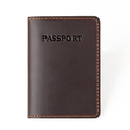 Porta passaporto vintage in pelle testa di moro con scritta incisa e cuciture arancio - caffè