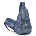 Sac bandoulière en toile bleu délavé avec plusieurs zips et texture vintage authentique - Bleu