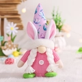 Nain de Pâques rose en peluche avec oreilles de lapin et chapeau à fleurs décoratif - Style Fille en Pull Rose (L-FH18)